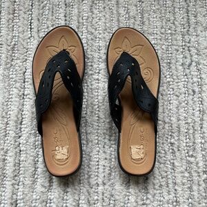 b.o.c. "Annelie"  Black Sandal, Size 11